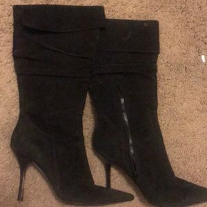 Guess size 8.5 black boots